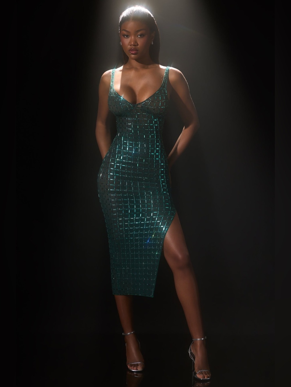 NWT - Embellished Open-Back Midaxi Dress in Emerald Green - Picture 3 of 8